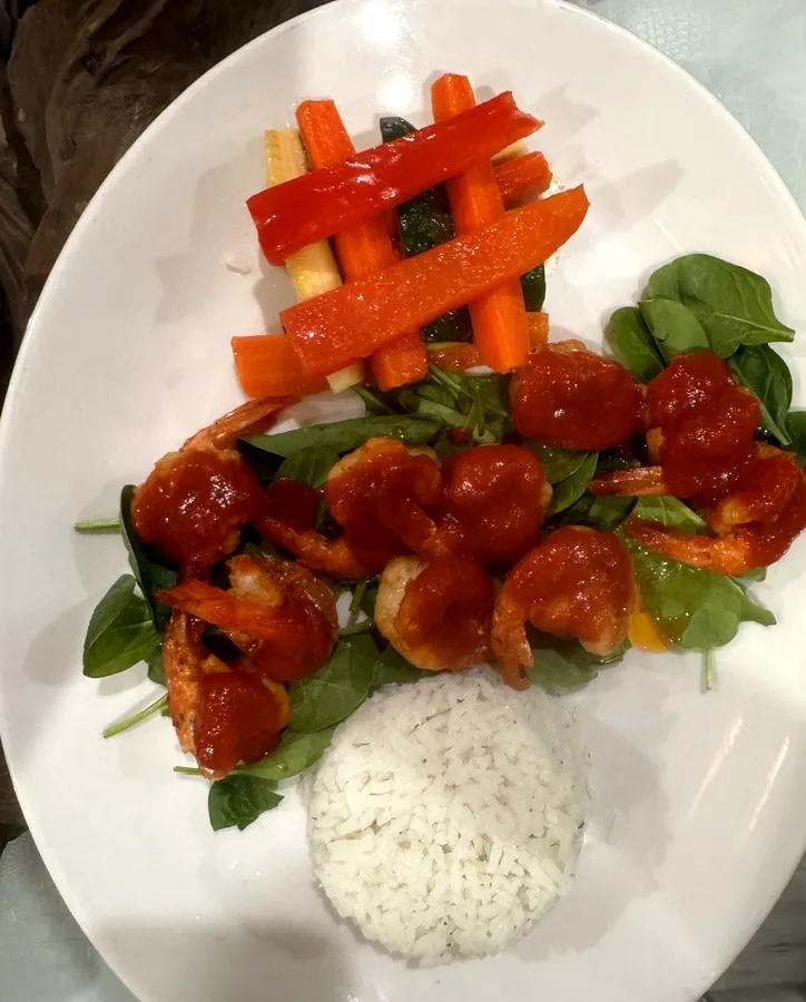Camarones Habaneros, shrimp in habanero sauce with white rice and vegetables
